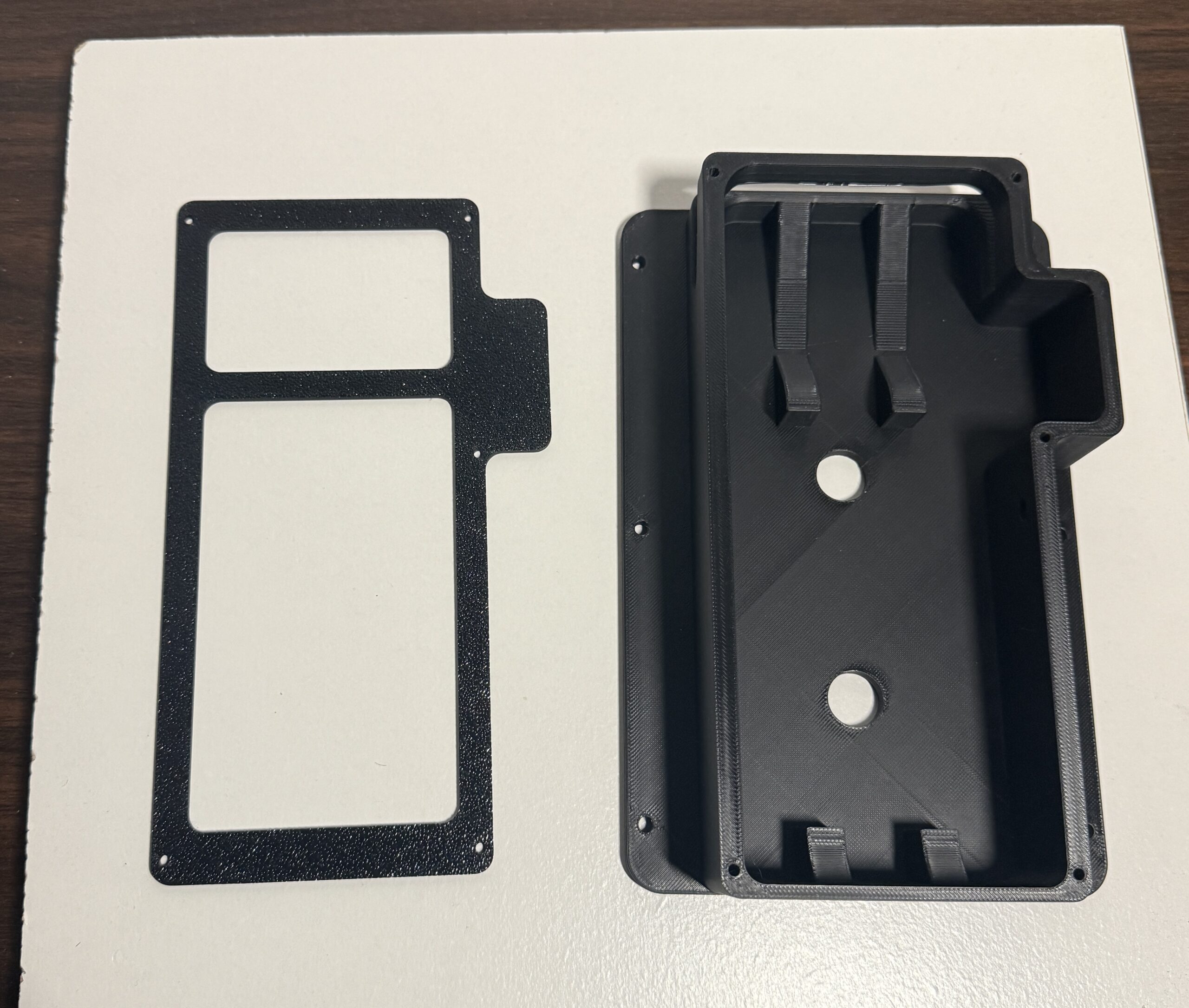 Stripe BBPOS WisePOS E Front-Loading Payment Terminal Wall Mount - Image 3