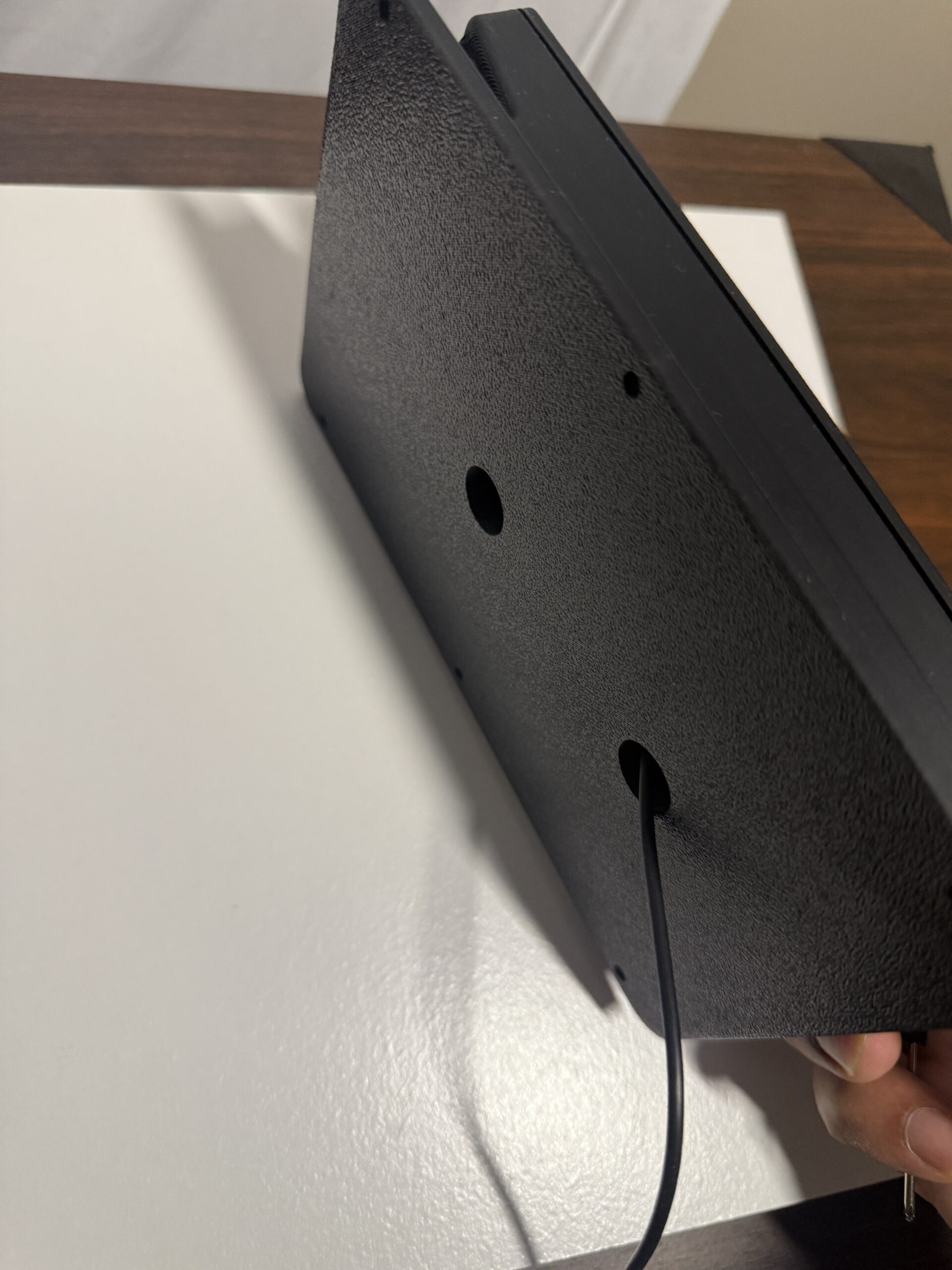 Stripe BBPOS WisePOS E Front-Loading Payment Terminal Wall Mount - Image 8